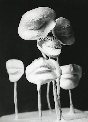 Kroczące usta [Bouches en marche], 1966 