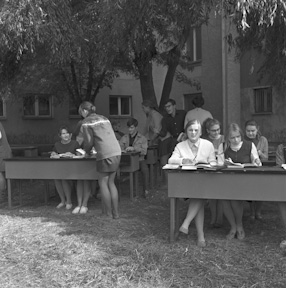Experimental school, 1969 