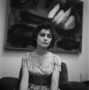 Dziewczyna na wystawie Malarstwa Flamandzkiego, 1959 