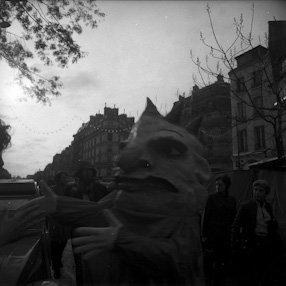 Teatr Bread & Puppet w Paryżu 