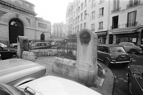 Paris, 1977 
