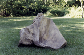 Dokumentacja fotograficzna rzeźby Aliny Szapocznikow Wielki Nowotwór III, 1969 