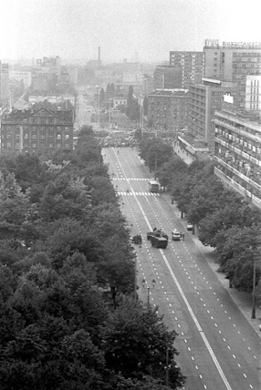 Warszawa - Stan wojenny - manifestacja i starcia uliczne 1982 