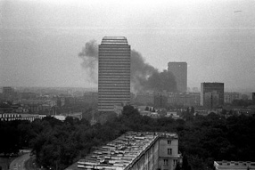 Warszawa - Stan wojenny - manifestacja i starcia uliczne 1982 
