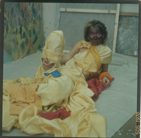 Kora Jackowska w pracowni Edwarda Dwurnika 1983 