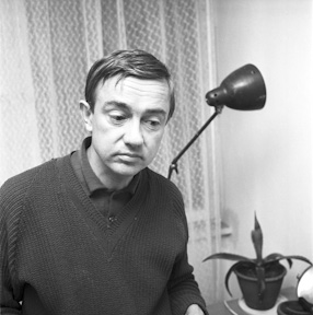Włodzimierz Borowski during preparations for the VIII Syncretic Show, 1968 