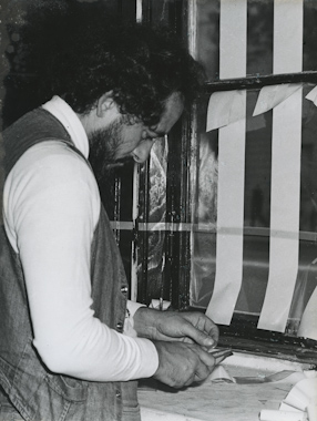 Daniel Buren w Galerii Repassage w Warszawie, 1974 