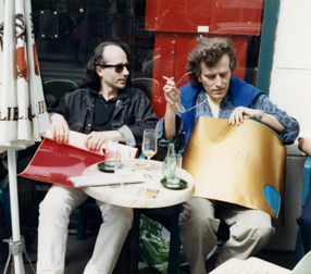 Francois Guinochet i Andre du Colombier w kawiarni w Paryżu, 1988 