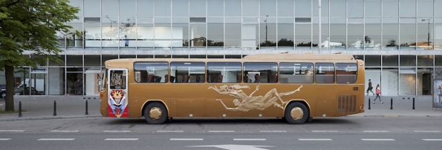 Wycieczka Złotym Autobusem do Parku Rzeźby na Bródnie