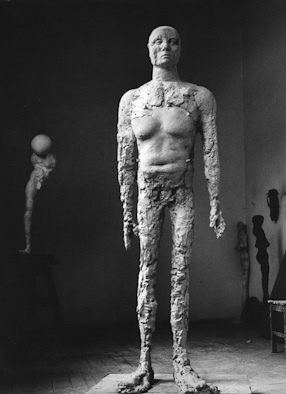 Człowiek w pancerzu, 1966 