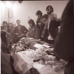 „Lekcja anatomii wedle Rembrandta”, Galeria Foksal, Warszawa 1969 