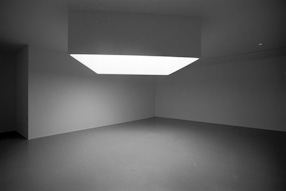 James Turrell w Musée d\\\'Art Moderne de la ville de Paris, 1983 