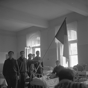 Algerian soldiers in a rehabilitation center, 1963 