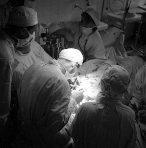 Operacja na otwartym sercu, 1961 