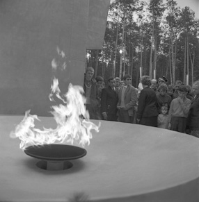 Pomnik Bohaterów II Wojny Światowej, 1969 