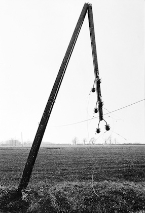 Broken poles, 1999 