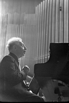 Artur Rubinstein w Filharmonii Narodowej w Warszawie, 1958 