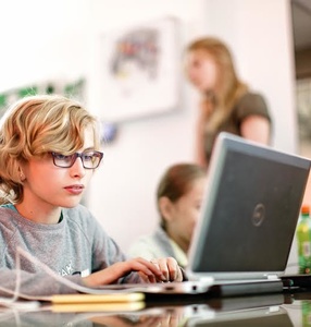 Programowanie komputerowe bez prądu Warsztaty dla dzieci w wieku 5-8  lat