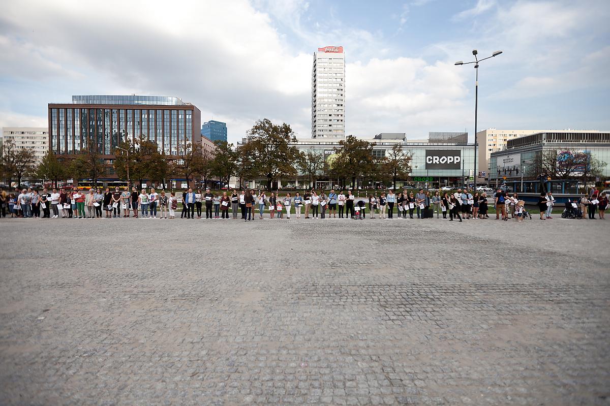 Saturday on the Square - TR Warszawa’s and Museum of Modern Art’s new buildings’ project presentation. Group photo 