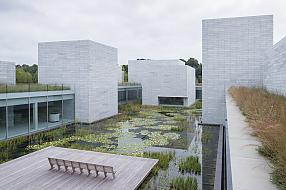 Water Court at the Pavilions, Glenstone Museum, photo by Iwan Baan